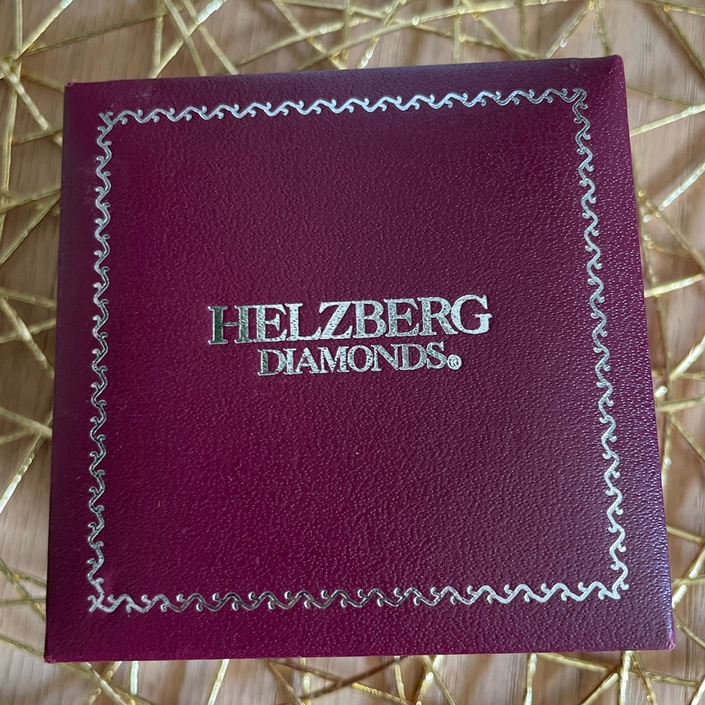 HELZBERG DIAMONDS HEART PENDANT 10K NEW IN BOX - Picture 3 of 4